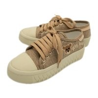 کتونی نوجوان خرسی